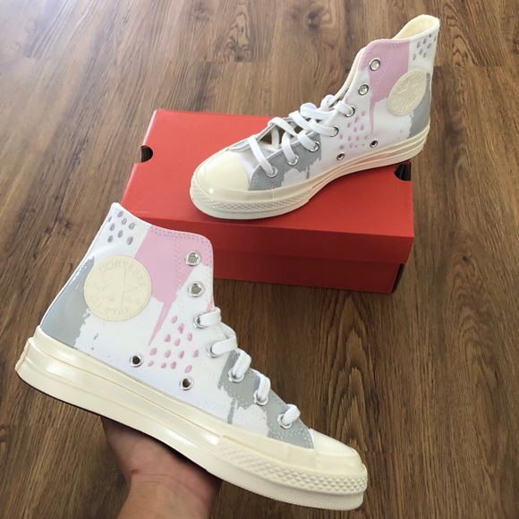 Converse Shoes - Converse Chuck Taylor All Star hi top multicolored shoes sneakers sz 8 womens